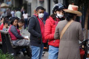 La feliz fecha en la que comenzarían a bajar los contagios por coronavirus en Colombia, según expertos