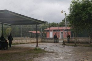 FECI realiza requisa en la cárcel Mariscal Zavala