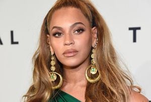 Los sorprendentes looks con los que Beyoncé demuestra que las mujeres curvy son las más bellas