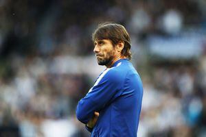 Chelsea oficializa el despido de Conte y su reemplazante sería otro italiano