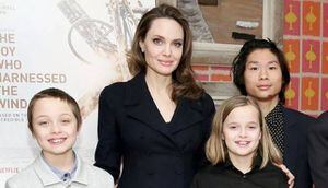 Angelina Jolie y Vivienne salieron en una adorable cita de madre e hija con su mascota
