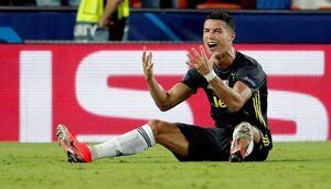 Memes: La expulsión de Cristiano Ronaldo a la media hora en su estreno europeo con la Juventus