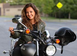 Priscilla Vargas y su experiencia andando en moto: "Si se dan cuenta que soy mujer, los autos me apuran"