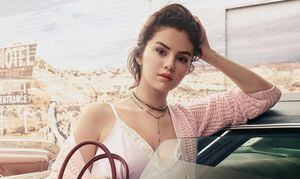 Se difunden fotos de Selena Gomez sin brasier con blusa pegada que mostró de más