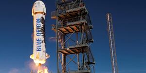 Blue Origin con Jeff Bezos superan a Virgin Galactic y hacen historia