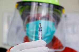 Pfizer pide permiso provisorio para vacuna covid en Chile e Instituto de Salud Pública evalúa si lo otorga