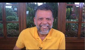 El padre Linero les dedicó una canción a sus críticos