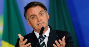 Bolsonaro chama manifestantes contra cortes na educação de 'idiotas úteis'