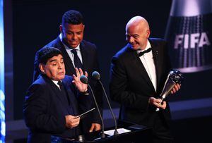 Maradona reclamó por la eliminación de Colombia: "Vimos la misma FIFA vieja y arreglada de antes"