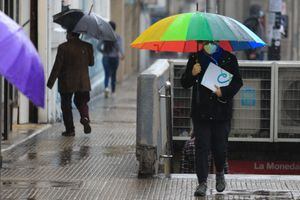 Se viene la lluvia y Onemi se alista: declaran alerta temprana para la RM