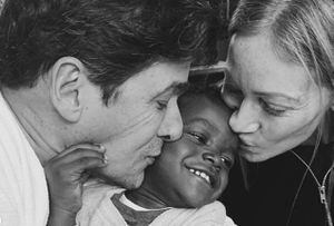 "Nos enseñaste que el amor es infinito“: Marcela y Rafa Araneda presentan a su hijo adoptivo