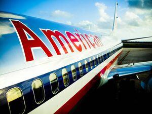 American Airlines eliminará sorbetos de plástico