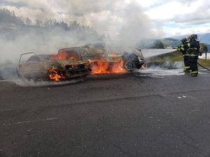 Un fallecido y un herido en accidente e incendio vehicular en la Autopista General Rumiñahui