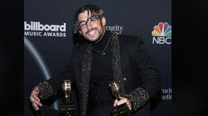 Bad Bunny se lleva dos galardones en los Premios Billboard 2020