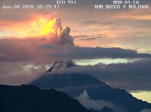 Se visualiza expulsión de lava del volcán Sangay: autoridades estarán monitoreando