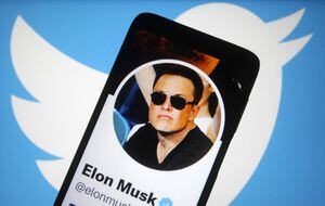 Elon Musk reta al CEO de Twitter para discutir sobre los bots en la plataforma