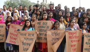 Violación de estudiante desata protestas en universidad de Bangladesh