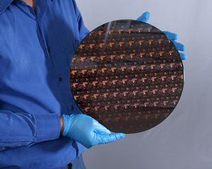 IBM presenta el primer chip de 2 nanómetros con tecnología de nanohojas del mundo