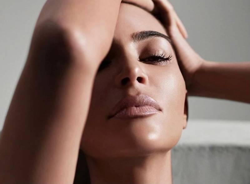  El error que comete Kim Kardashian con su rutina de skin care – Metro World News