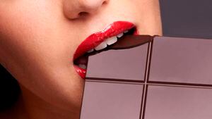 Alimentos más potentes que el chocolate para subir el ánimo