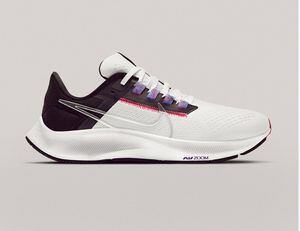 Respetando el diseño clásico con su característica silueta running, Nike lanza unas renovadas Pegasus 38