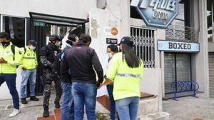 Ecuador : 48 allanamientos y 17 detenidos por actos de corrupción