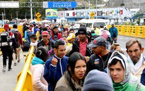 Migración Colombia reporta "normalidad" en salida de venezolanos a Ecuador