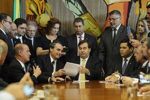 Após reforma da previdência, governo Bolsonaro quer limitar número de sindicatos