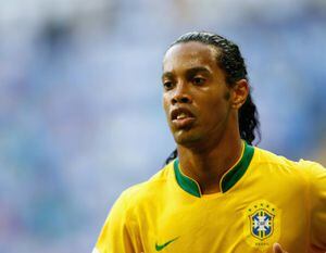 ¡Sigue siendo un crack! Ronaldinho le cumplirá el sueño a cinco jóvenes colombianos