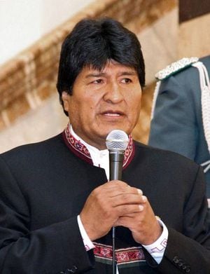 Las dos caras del súper viernes de Evo Morales