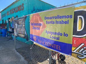 Comunidad en Santa Isabel se une en contra de construcción de hotel