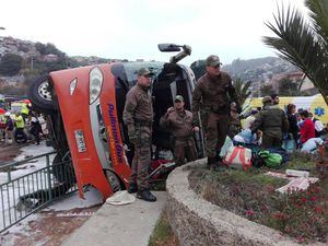 Volcamiento de bus en Valparaíso: lesionados aumentan a 45, hay uno con riesgo vital y otro sufrió una amputación