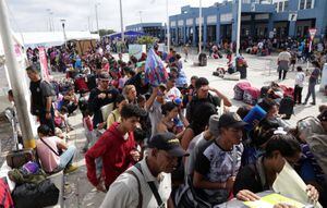 Ecuador activa plan ante posible crisis humanitaria por migrantes venezolanos