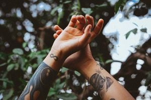 Tatuajes del símbolo infinito para mujeres que tienen un amor para toda la vida
