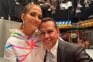 Jennifer Lopez y Alex Rodríguez salen a las calles a protestar y dan una gran lección