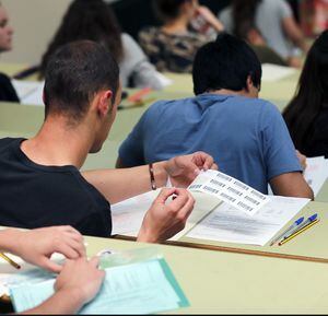 'Pilos' cobraban millonaria suma por suplantar jóvenes en examen de admisión de Universidad