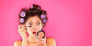 5 coisas que você nunca deve fazer com sua maquiagem se quiser ter uma aparência impecável