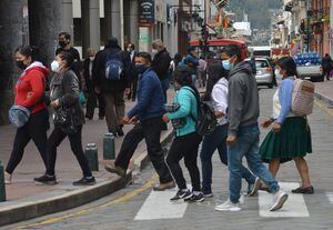Medidas COE Nacional: ¿Quiénes pueden circular después del toque de queda y fines de semana?