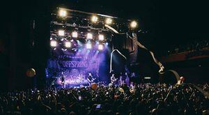 ¡El punk no ha muerto! Bad Religion y The Offspring lo demostraron en Bogotá