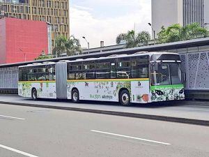 Empieza a rodar en Medellín el primer bus eléctrico articulado