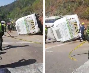 ¡Atención! Accidente de bus con varios hinchas del Atlético Nacional deja varios heridos