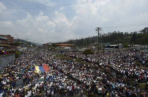 EN IMÁGENES. Gobierno y oposición nuevamente a las calles en Venezuela