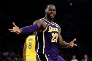 NBA: Los Lakers siguen imparables y le pegan otro cachetazo a los disminuidos Warriors