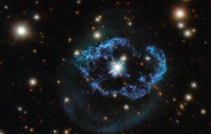 Telescópio Hubble da NASA registra gigantesca nebulosa planetária reenergizada