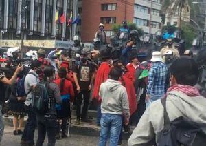 Incidentes en monumento a Isabel la Católica en Av. 12 de octubre en Quito
