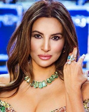 Myriam Hernández estrena moderno look y recibe lluvia de halagos