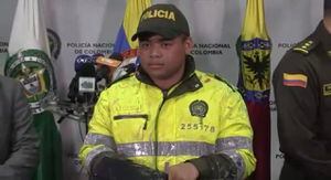 Habló el policía que intentaron quemar durante las protestas estudiantiles en Bogotá