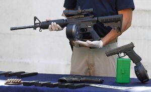 Empresas estadounidenses se desvinculan de las armas tras tiroteo en Florida