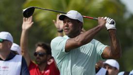Scottie Scheffler lidera en las Bahamas. Tiger Woods feliz con su recuperación