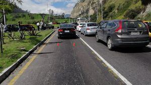 Tráfico por carros averiados y accidentes en Quito esta mañana